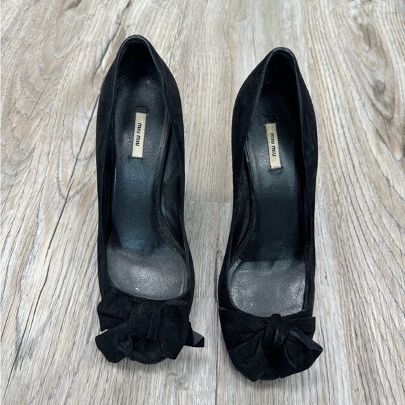 Miu Miu Suede Bow D’Orsay Pumps - Picture 2 of 8